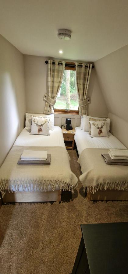 Bonnie Lodge-Lochside Location With Hot Tub Invergarry Εξωτερικό φωτογραφία