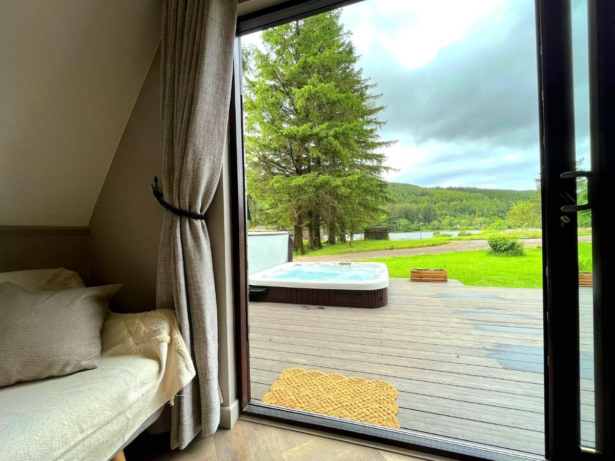 Bonnie Lodge-Lochside Location With Hot Tub Invergarry Εξωτερικό φωτογραφία